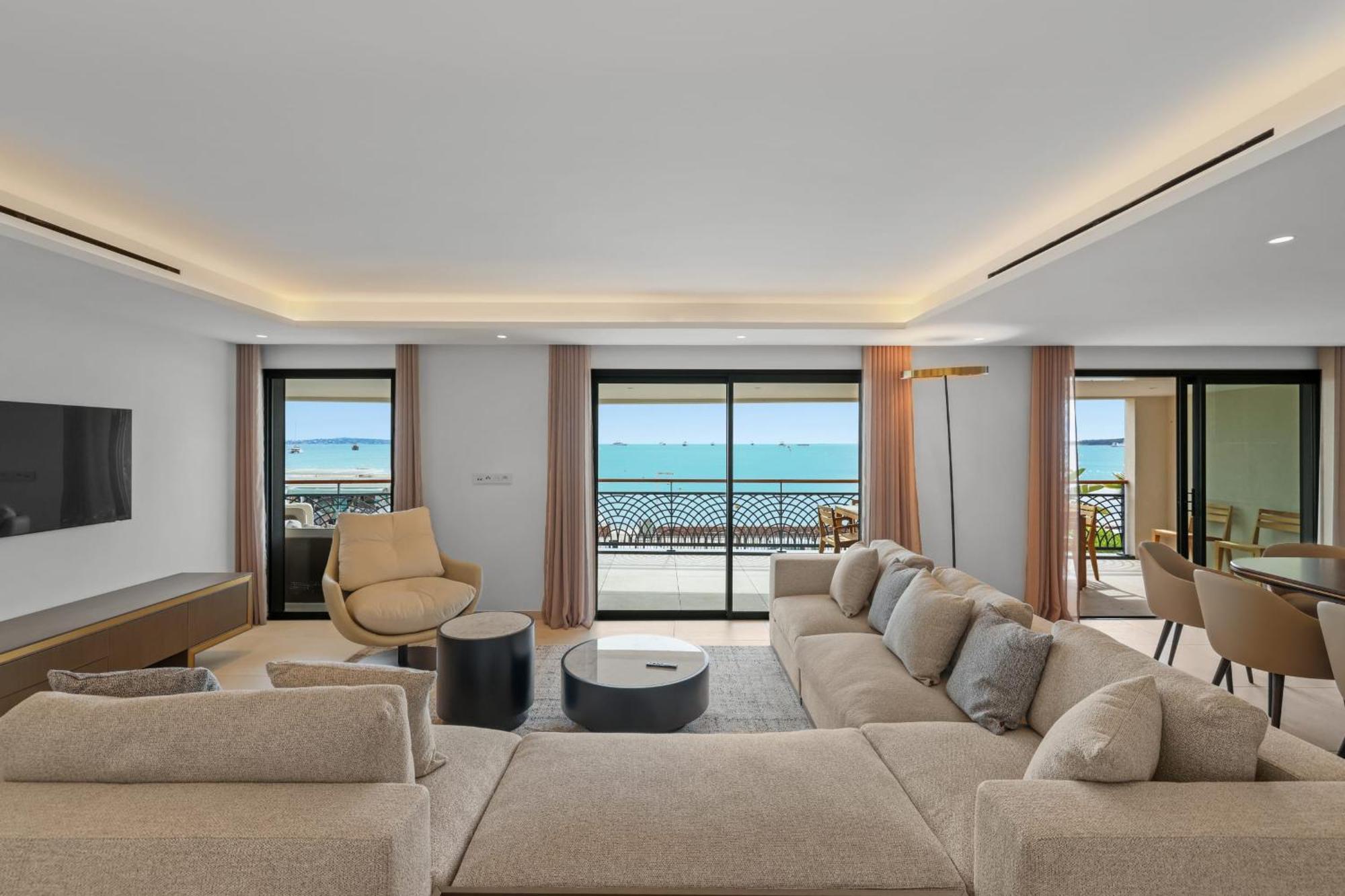 Ref 1998 - - Sea View For Rent